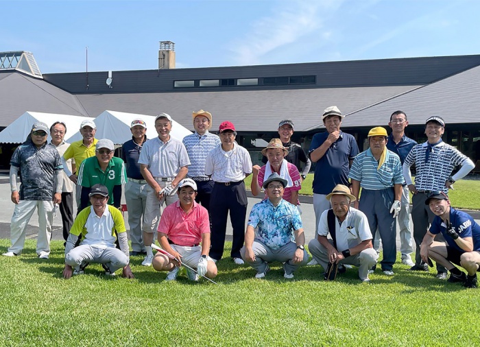 写真：吉島地区ゴルフ大会：参加者集合写真