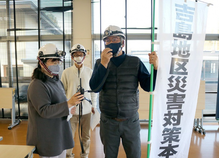 写真：地区交流センター・児童クラブきらり合同避難訓練の様子