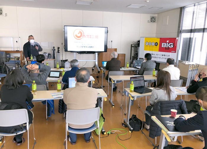 写真:第二回置賜地区総合型地域スポーツクラブ(マイマイスポーツクラブ所属)研修会の様子