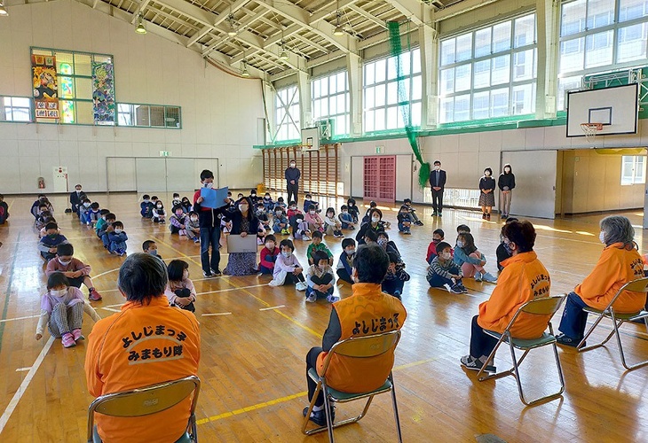 写真：よしじまっ子見守り隊対面式の様子