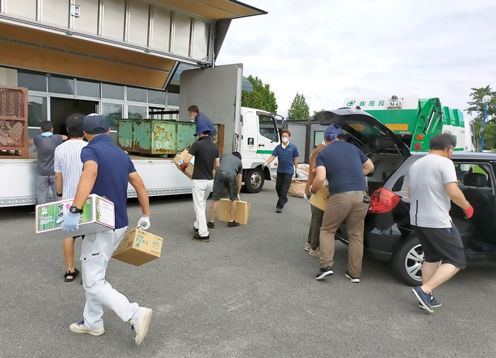 写真：吉島地区資源ごみ回収の様子