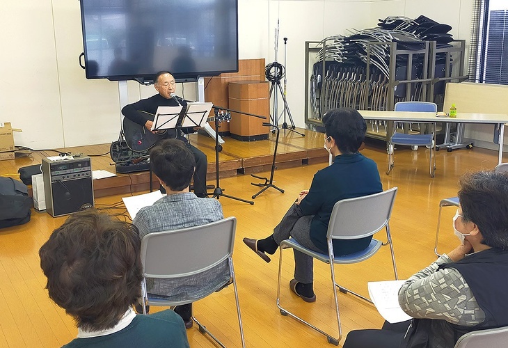写真:吉島ボランティア会いきいきサロンの様子