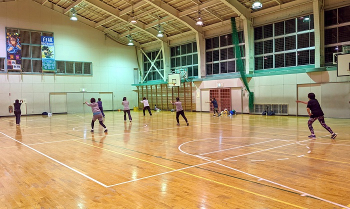 写真：マイマイスポーツクラブエアロビコースの様子