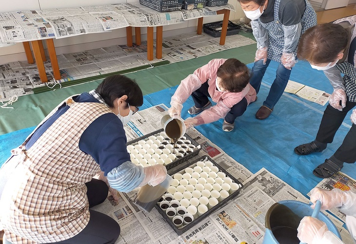 写真：ＥＭせっけんづくり講習会の様子