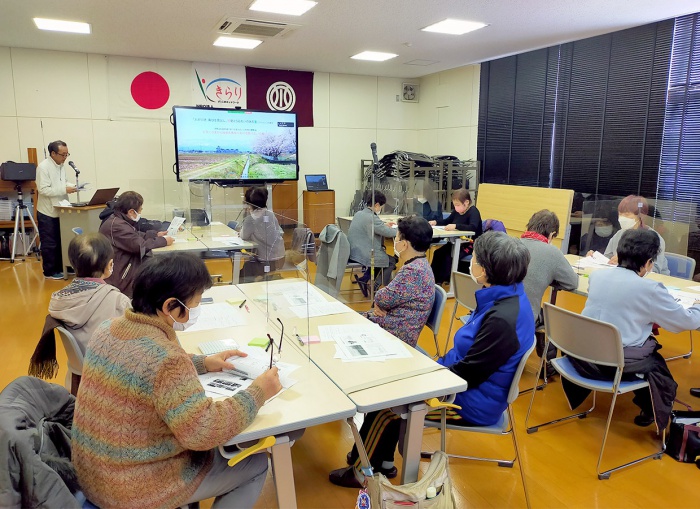写真：吉島ボランティア会地域における支え合い人材育成研修会の様子