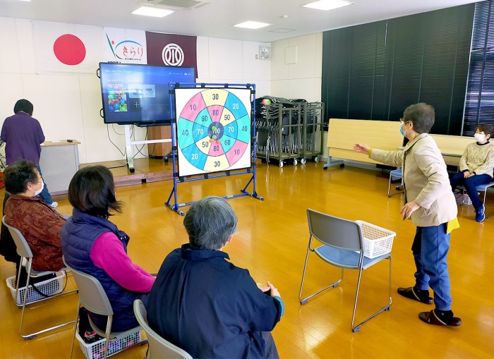 写真：きらきらサロンおたのしみ会の様子
