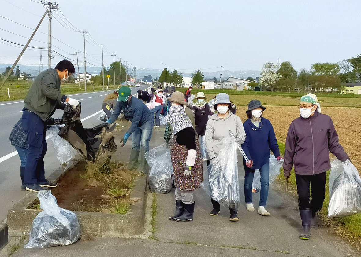 写真：県道７号線ふれあいの道路愛護事業の様子