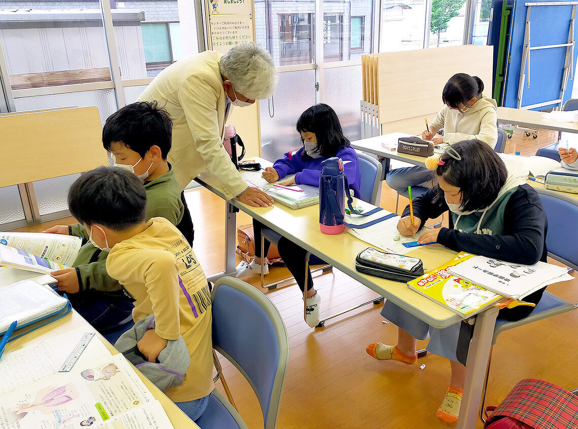 写真：児童クラブきらり「放課後学習支援」の様子