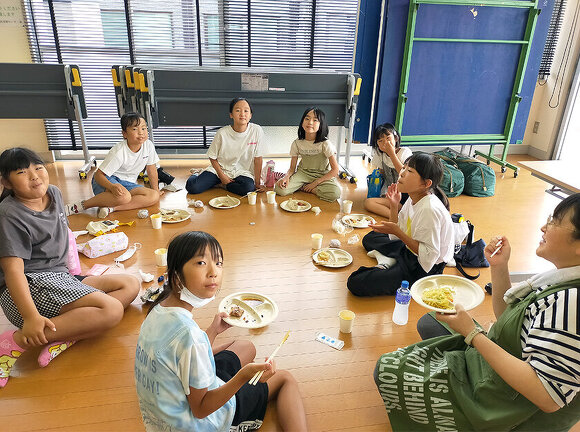 写真：わんぱくキッズバーベキューの様子