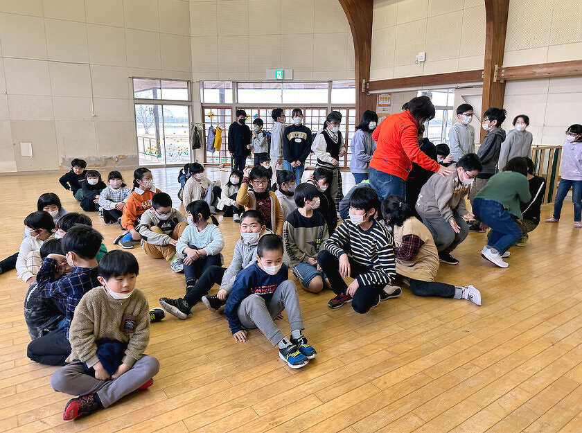 地区交流センター・児童クラブきらり合同避難訓練の様子