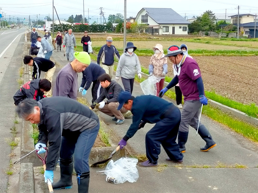写真：ふれあいの道路愛護事業の様子