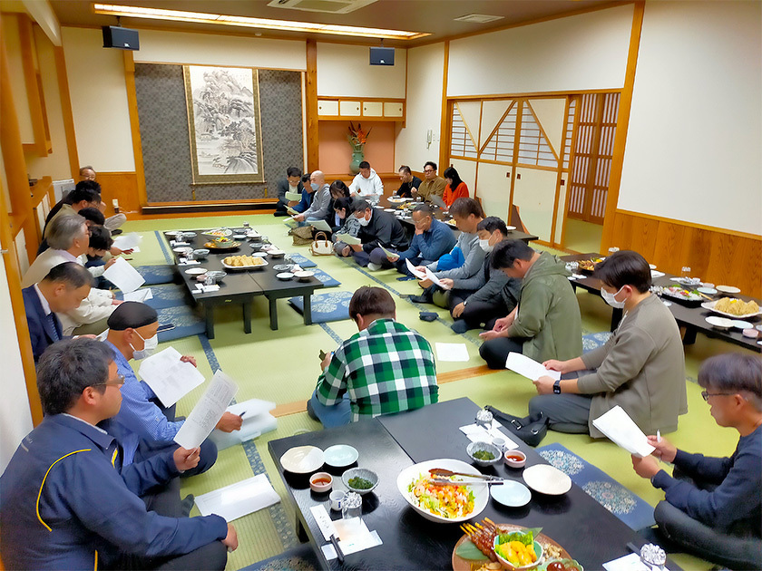 写真：専門部・理事・事務局合同会議の様子