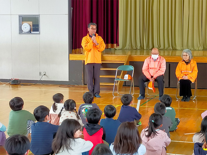 写真：よしじまっ子見守り隊対面式の様子