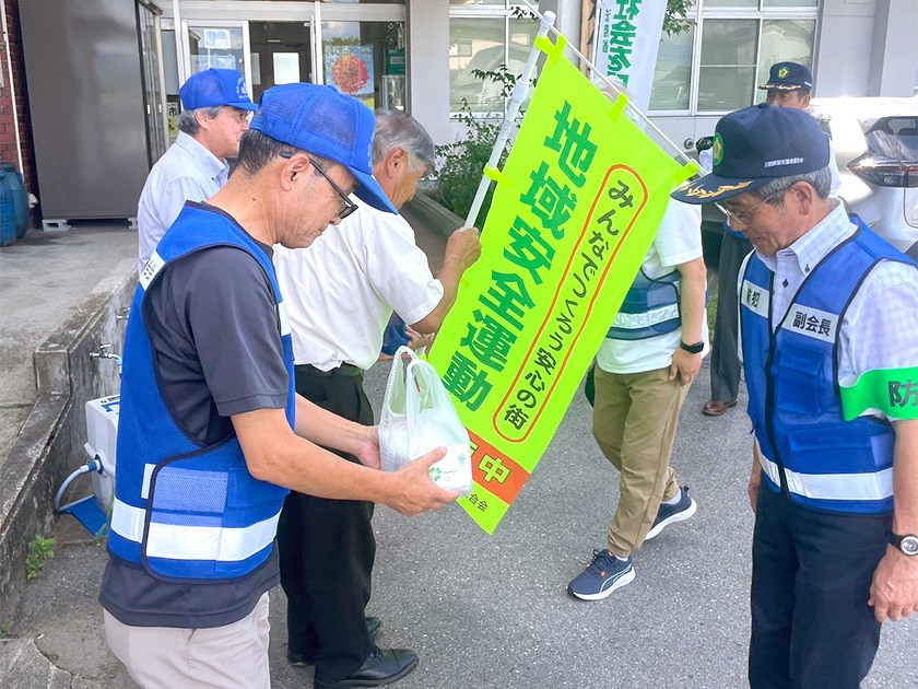 写真：川西町青パトネットワークリレー