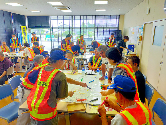 写真：吉島地区総合防災訓練の様子