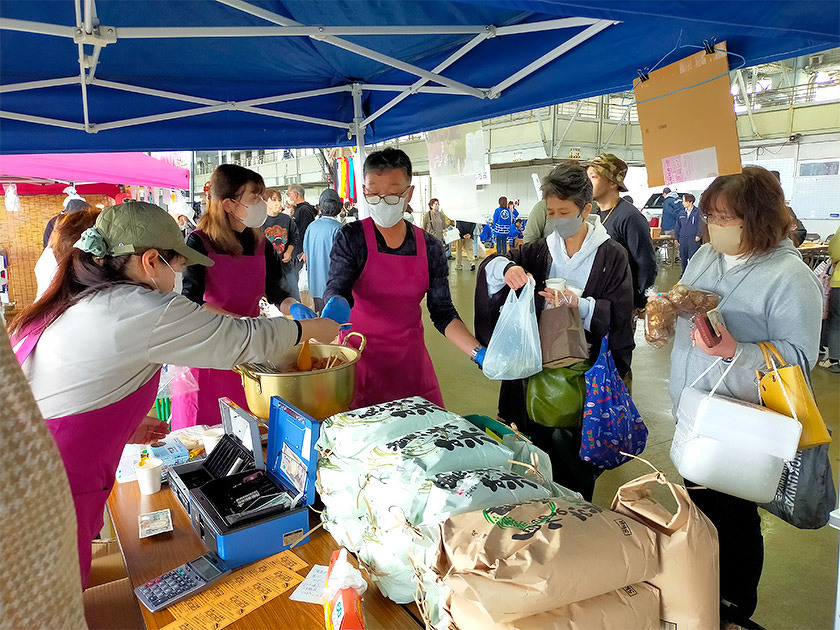 写真：気仙沼市産業まつり出店の様子