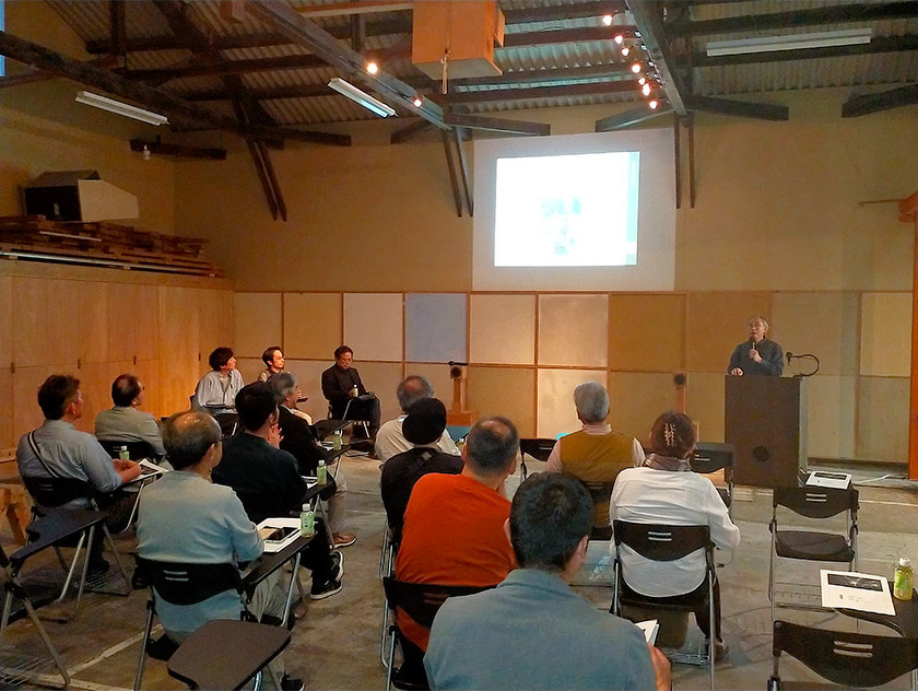 写真:持続可能なまちづくり先進地視察研修会の様子