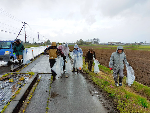 写真：ふれあいの道路愛護事業のようす